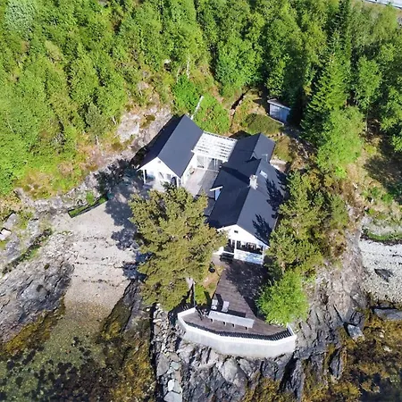 3 Bedroom Stunning Home In Stavang